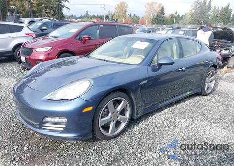 2012 Porsche Panamera 2 z USA, uszkodzony, nr VIN WP0AA2A77CL072793